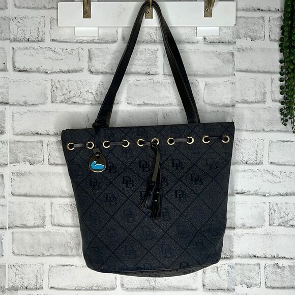 VINTAGE Dooney & Bourke Canvas Signature DB Bucket Leather Trim Bag Purse - Picture 2 of 9